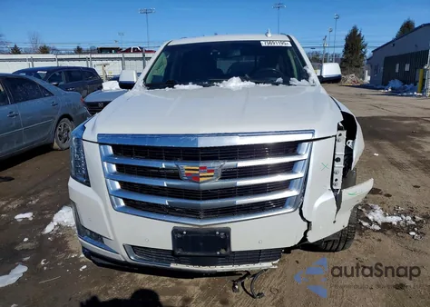 2016 Cadillac Escalade Premium z USA, uszkodzony, nr VIN 1GYS4CKJ1GR432200